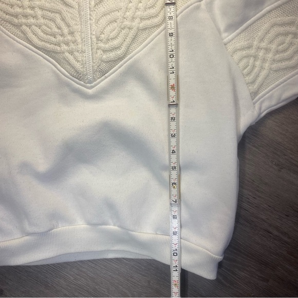 Vintage Lady Foot Locker White Textured Knit Half-Zip Sweatshirt Size M - Picture 7 of 9